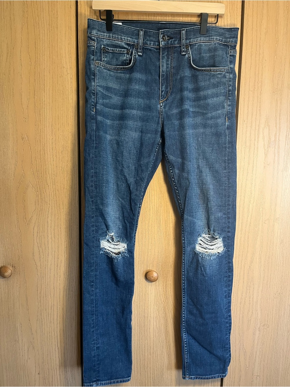 Rag & Bone Distressed Denim skinny Jeans Size 31x32